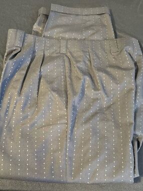 Royal Canadian Gray Wool Dress Pants Pleated Triangle Pattern Size 34. Canada 🇨🇦